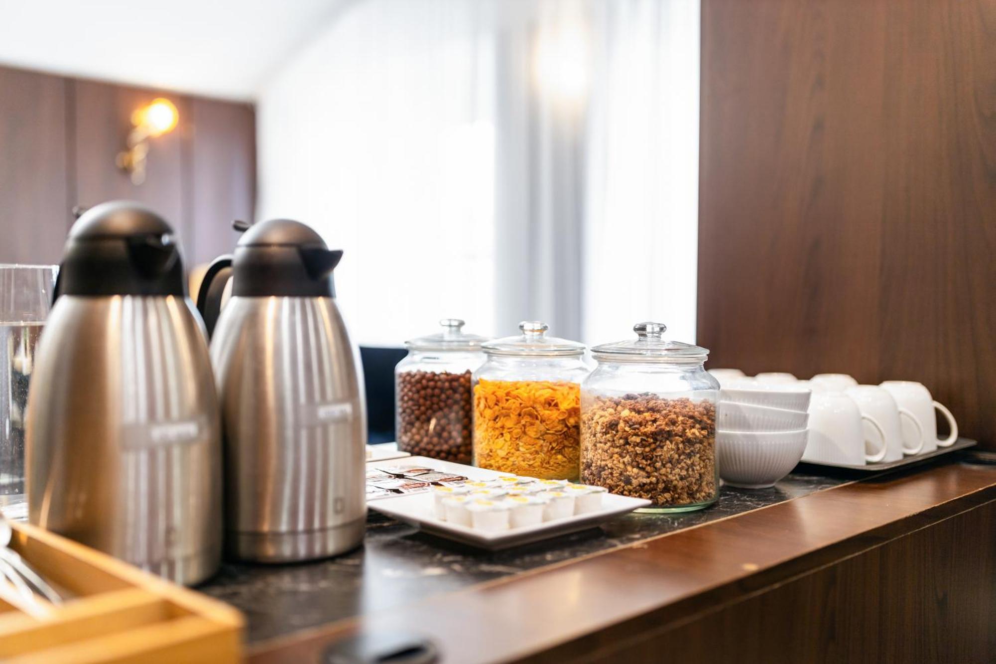 A1 Royal Plaza Hotel Prag Eksteriør billede