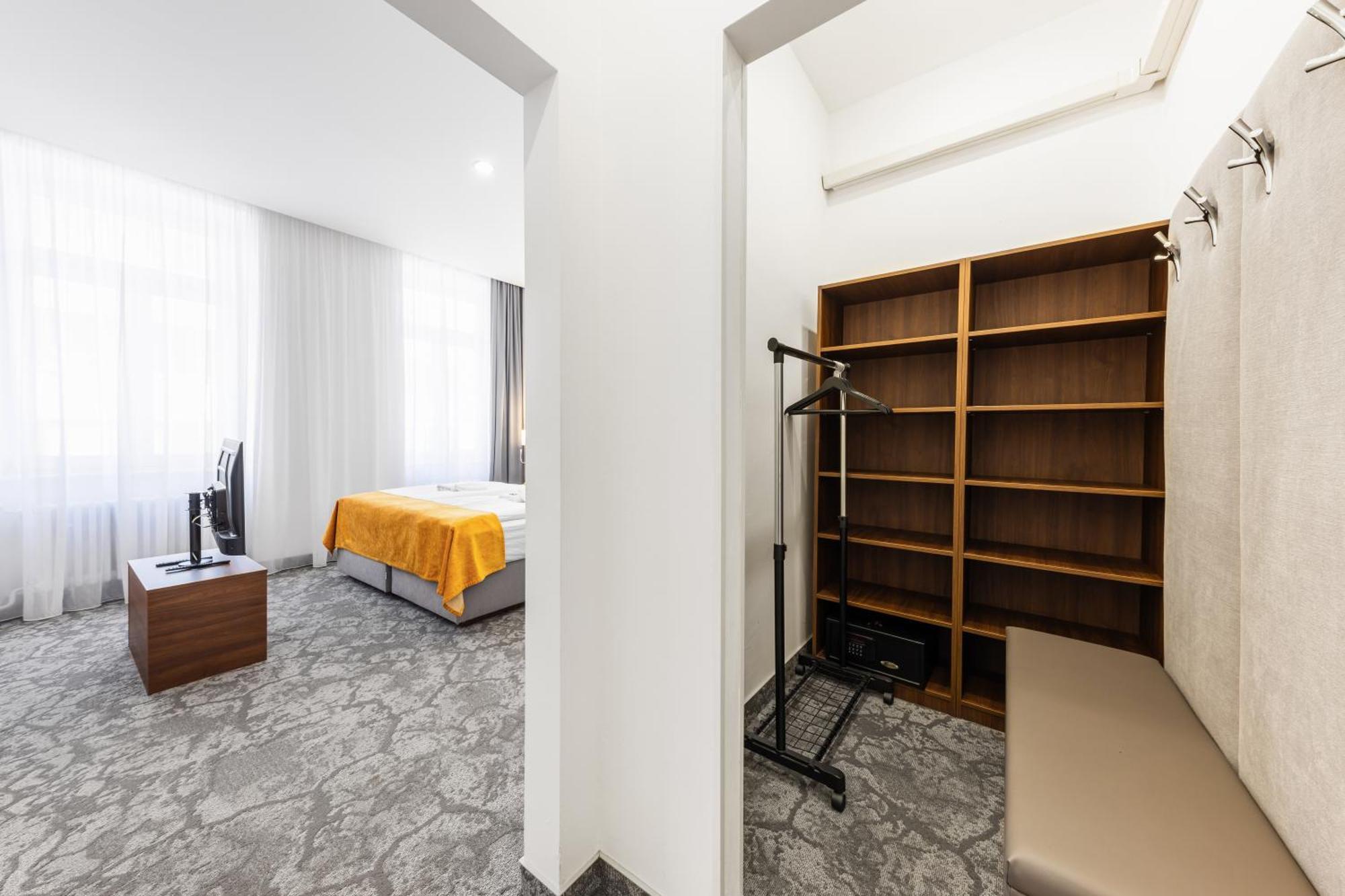A1 Royal Plaza Hotel Prag Eksteriør billede